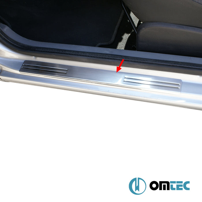 Seuil de porte - Line : Baguettes chromées en inox - 4 pièces - Renault Clio - HB 5D BB  - (1999-2006)