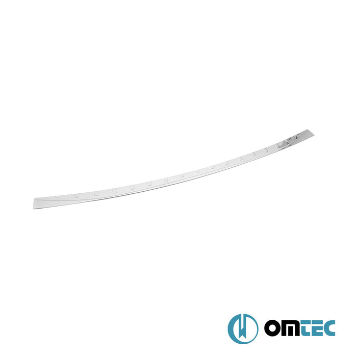 Pare chocs arrière - Seuil chromé en inox (Brillant) - Toyota Corolla Cross - SUV XG10  - (2020-)