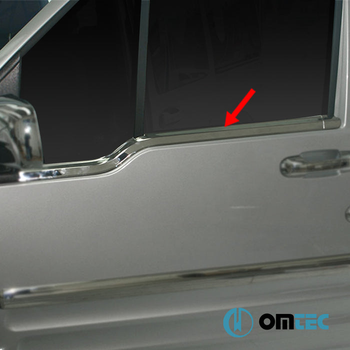 Contours de vitre latèrale - Baguettes chromées en inox (Brillant) - 2 pièces - Ford Transit Connect - MVN P65 - (2002 - 2014)