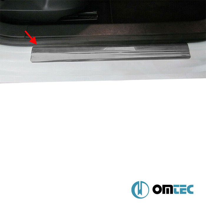 Line Door Sill Cover 4 Pcs.(Black) S.Steel - Nissan Qashqai - SUV J11 - (2014 - 2021)