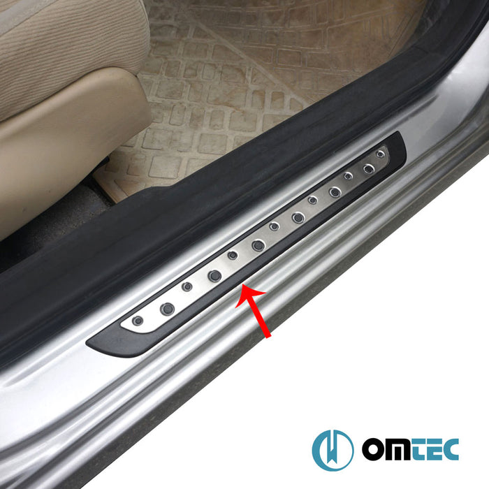 Seuil de porte - Dotsill : Baguettes chromées en inox (Brillant) - 4 pièces - Kia Sportage - SUV SL - (2010 - 2015)